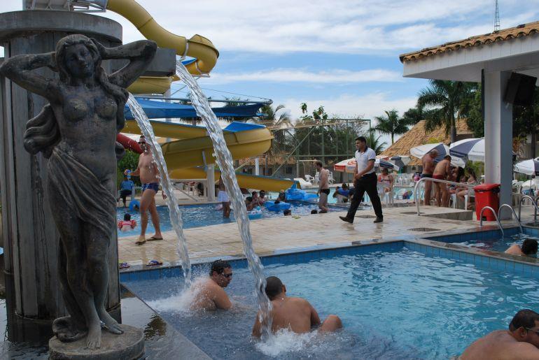 Diroma Resort - Achei Ferias Caldas Novas Buitenkant foto